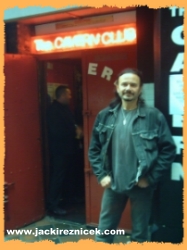 Jäcki vor'm Cavern Club in Liverpool
